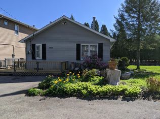 4424 East Dr, Delavan, WI 53115