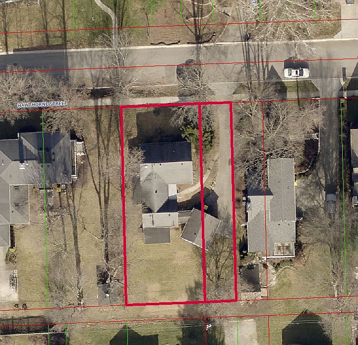 1st image of 715 W Hawthorne St