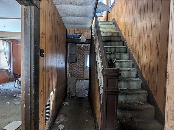 4th image of 1014 4th St
