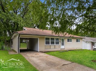 1850 Clover Ln, Florissant, MO