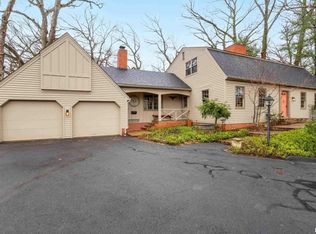 2221 Forest Rd, Davenport, IA 52803