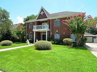 3035 Green Tee Dr, Pearland, TX 77581