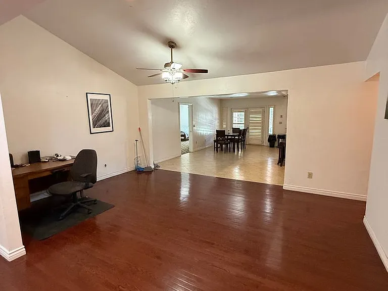 3800 Casey Ct — Photo 10