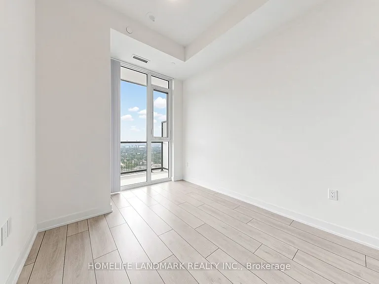 5858 Yonge St #LPH25 — Photo 10
