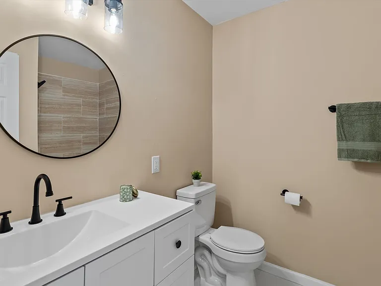 1090 Shalimar Dr — Photo 25