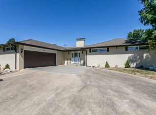 405 Highland Dr, Boonville, MO 65233