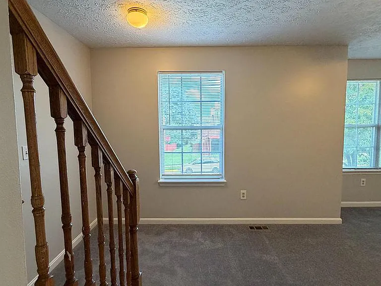 2220 Conquest Way — Photo 3