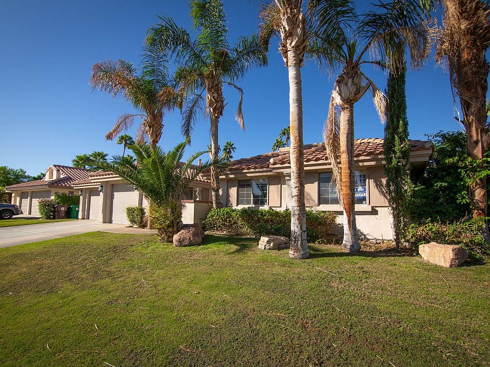 2nd image of 44125 Ocotillo Dr