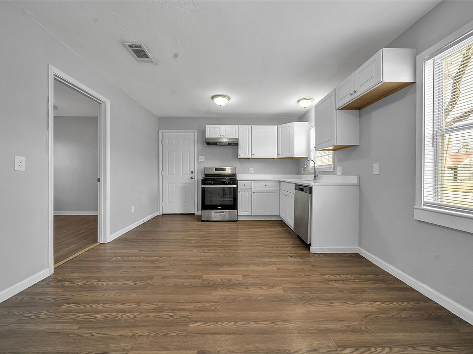 1st image of 901 Johnson St