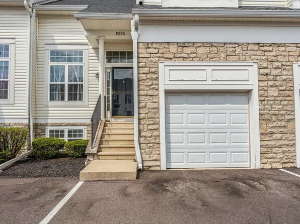 8286 Catalpa Ridge Dr, Blacklick, OH 43004