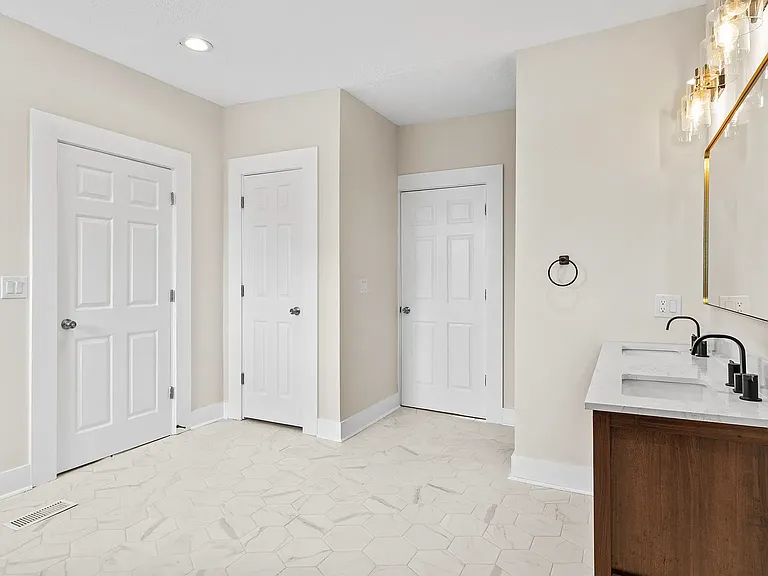 248 W Morris St #1 — Photo 18