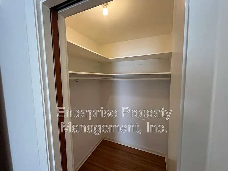 5081 Whitehall Ave — Photo 24
