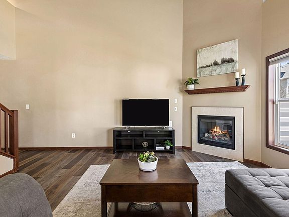 5th image of 593 Stonewood Way
