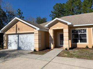6789 W Oak Park Ln, Homosassa, FL 34446