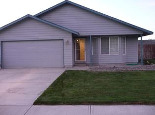 8303 Camano Dr, Pasco, WA