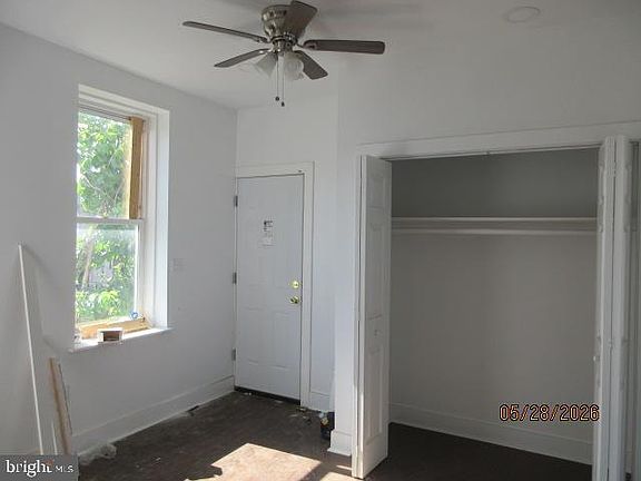3rd image of 620 W York St