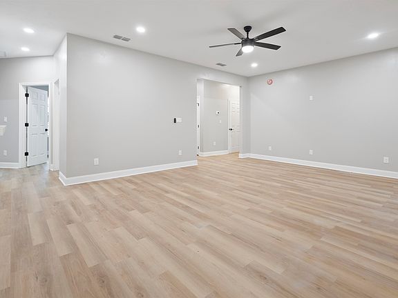 5th image of 604 Rustling Pines Blvd