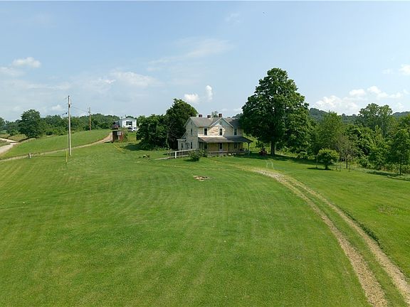 4th image of 1020 Killwell Run Rd