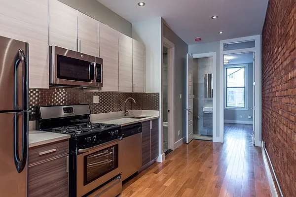 Rented by Nooklyn NYC LLC | media 46