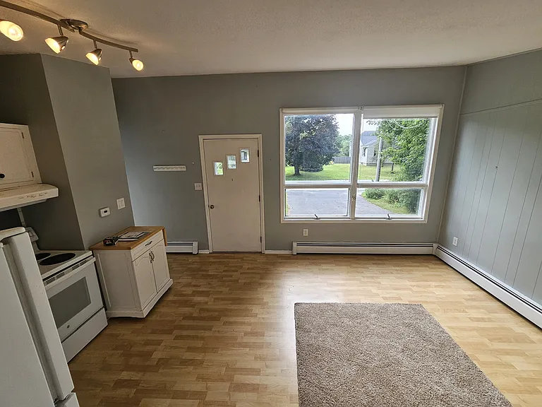 27A Elmwood Dr — Photo 6