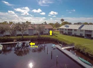 230 Newport Dr APT 607, Naples, FL 34114