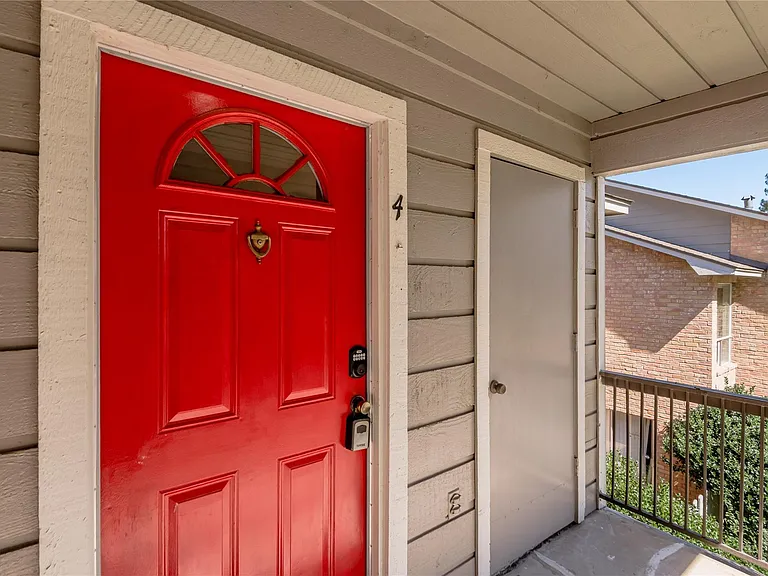 2404 Sycamore Ave #C4 — Photo 5