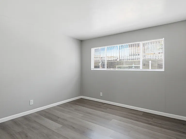 340 Industrial Parkway — Photo 14