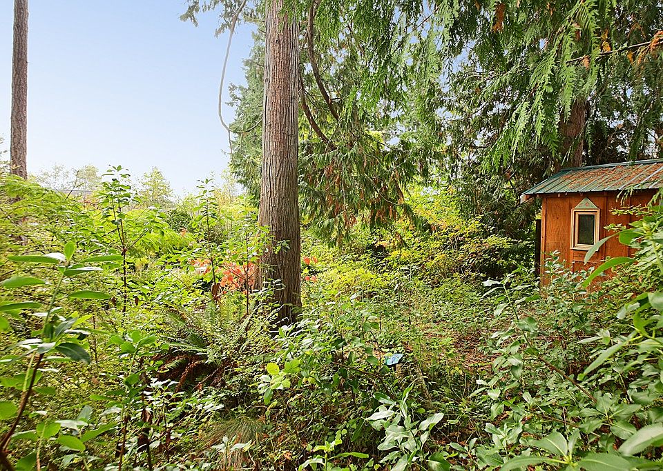 1st image of 2519 Hillis Dr