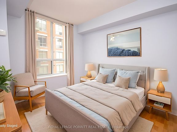 4th image of 1140 Parkwest Pl Unit 901