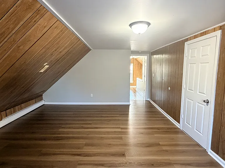 253 W Ivy St — Photo 18
