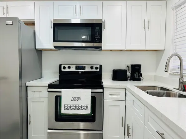 2871 E Sunrise Lakes Drive #101, Sunrise, FL 33322