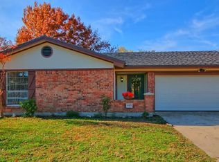 6429 Little Ranch Rd, North Richland Hills, TX 76182