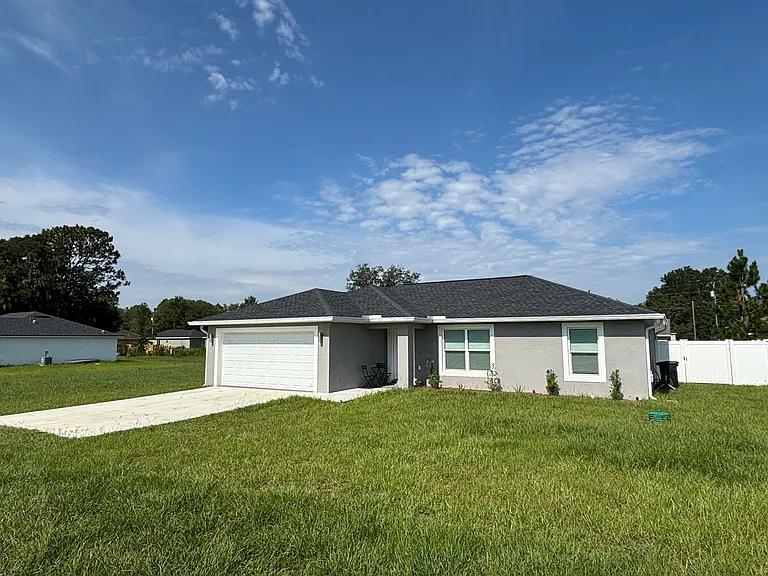 3722 SW 149th Ter — Photo 4
