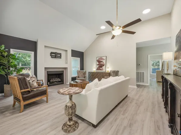 112 Octavia Dr, Meridianville, AL 35759