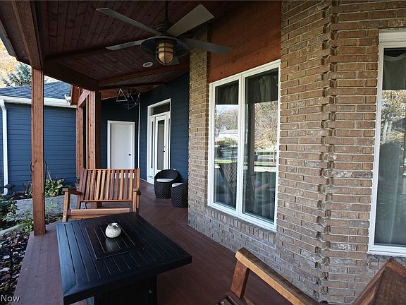 3rd image of 21263 Jonathan Dr