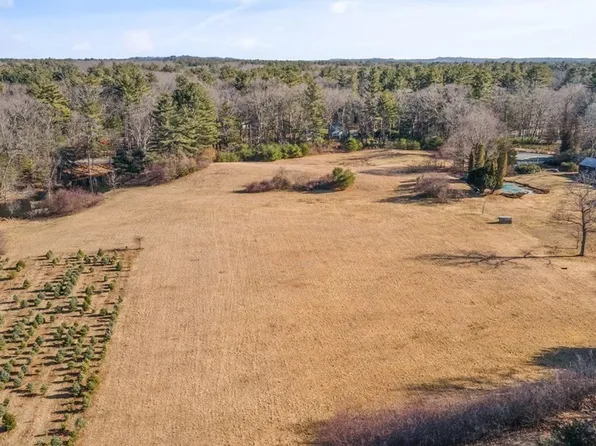 2 Georgetown Rd #B, Boxford, MA 01921