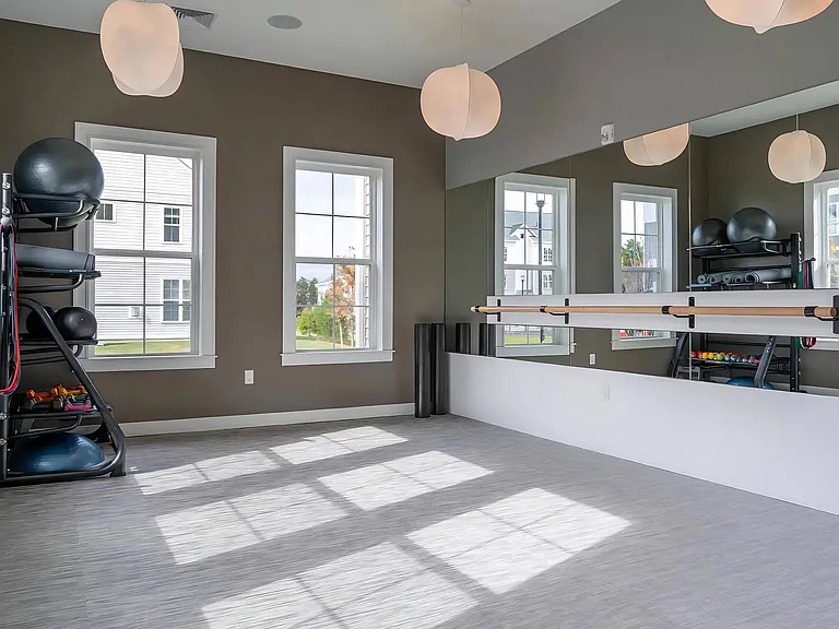 24/7 On-Demand Fitness and Wellness Studio