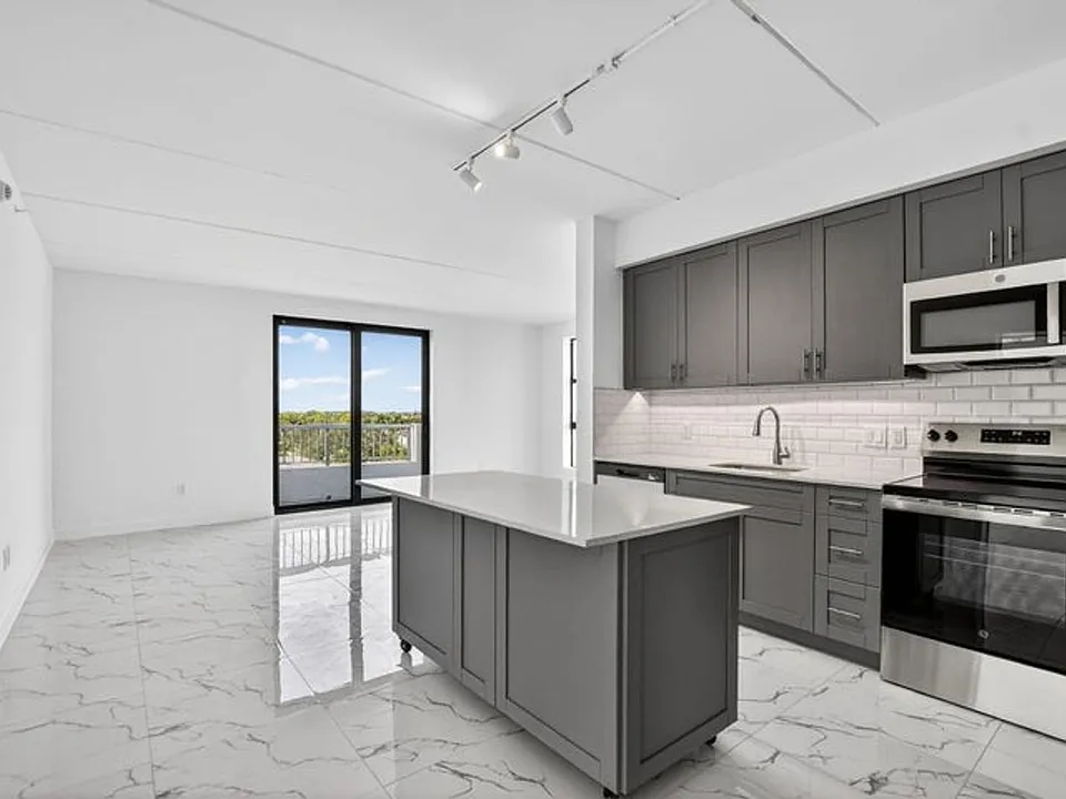 350 W Hidden Valley Blvd #104