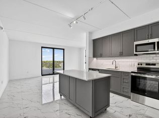 250 W Hidden Valley Blvd #104, Boca Raton, FL 33487