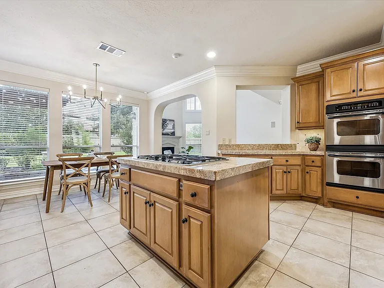 2210 Bywater Dr — Photo 17