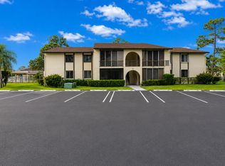 303 Knotty Pine Cir APT A-1, Greenacres, FL 33463