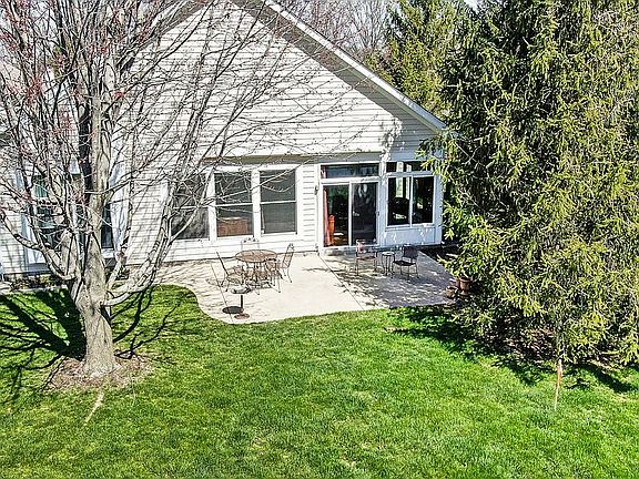 4th image of 1042 Wedge Creek Pl