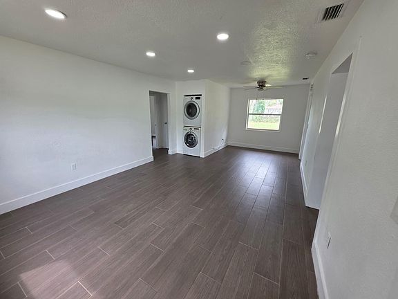 5th image of 1614 N Washington Ave #1