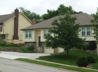 8819 Gallery St, Lenexa, KS 66215