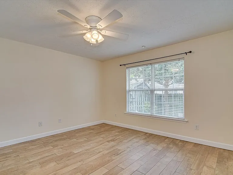 969 Cammaron Way — Photo 22
