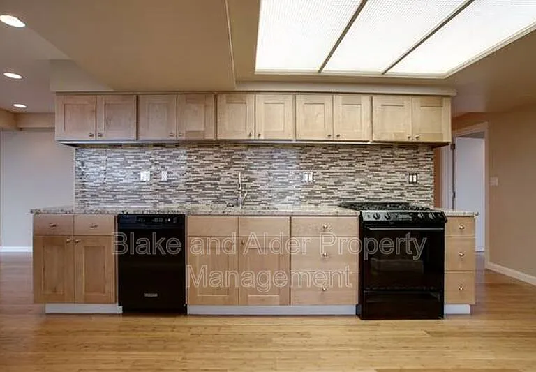 4330 SW Council Crest Dr #B — Photo 6