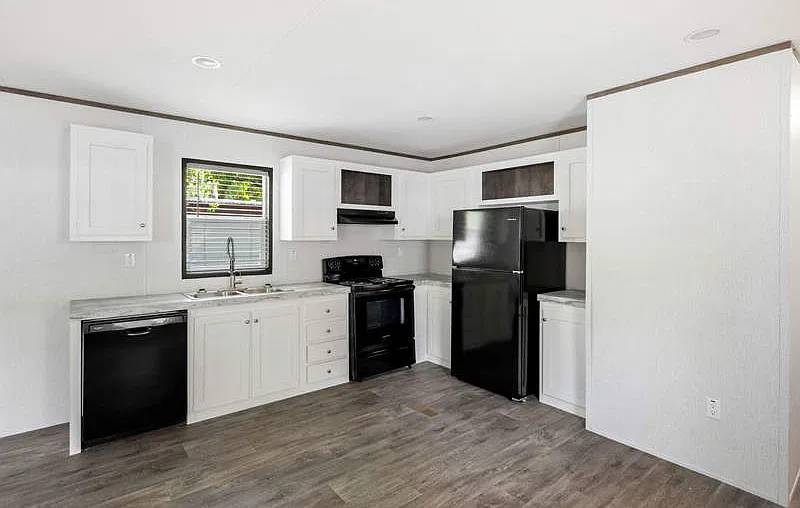 3 bed, 2.0 bath, 1056 sqft, $1,499 — Photo 3