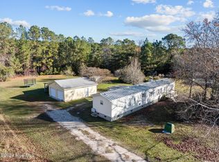 468 Sycamore Dr, Burgaw, NC 28425