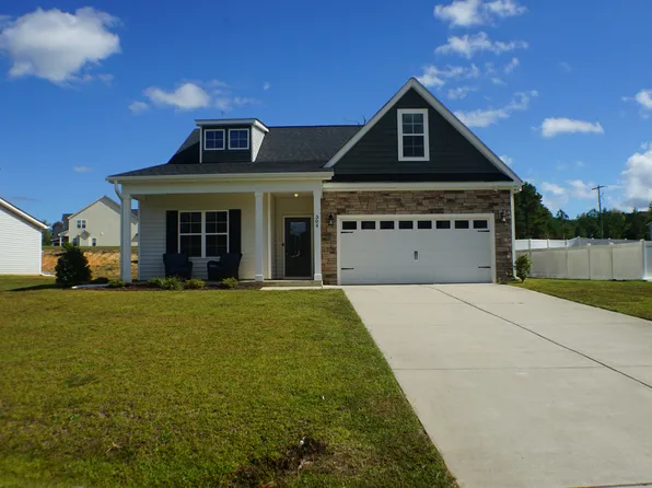 304 Manning Dr, Sanford, NC 27332