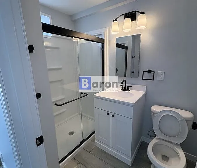1187 Simmons Ave #4 — Photo 6